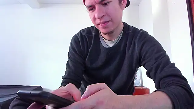 Snapshot of Headhunterdz chatting on 03-12-26, 03:18 Headhunterdz online show from 03-12-26, 03:18