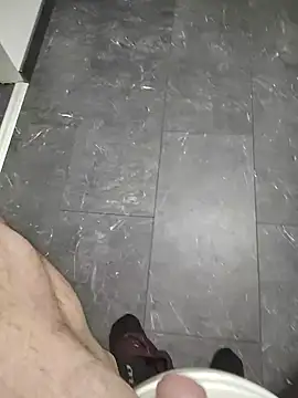 Snapshot of Andy7430 chatting on 12-04-24, 01:31 Andy7430 online show from 12-04-24, 01:31