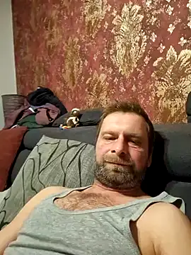 Snapshot of Mjn34 chatting on 01-28-25, 06:17 Mjn34 online show from 01-28-25, 06:17