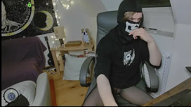 Nyl0nnickb0y online show from 12-01-25, 09:20