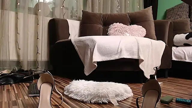 lovingfeetheels online show from 10-13-25, 06:35