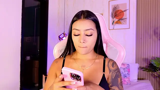 CameronCollins  online show from 03-04-26, 08:48