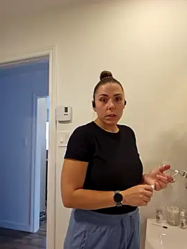 Ellie-L-Elizabeth online show from 09-23-25, 08:34