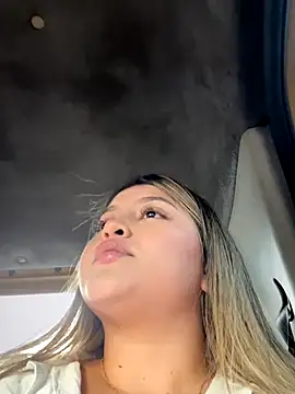 lunablossom  online show from 09-27-25, 09:09