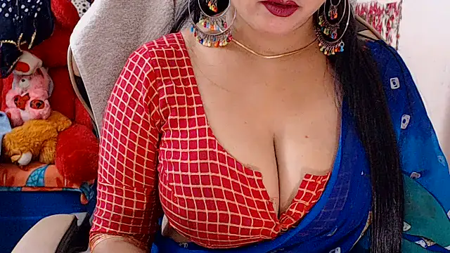 Snapshot of Naughty_Kashish chatting on 06-12-26, 06:34 Naughty Kashish online show from 06-12-26, 06:34