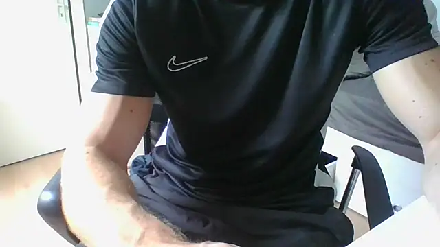 RamonJoosse2002 online show from 06-17-26, 11:23