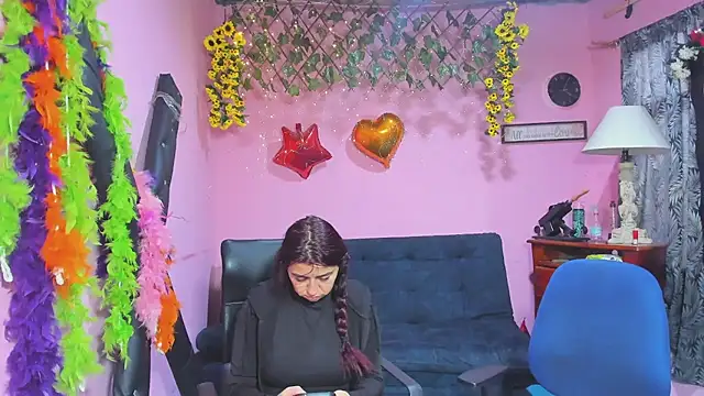 lesbiancuple online show from 02-25-26, 12:04