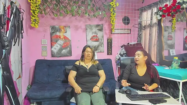 lesbiancuple online show from 05-30-26, 12:24