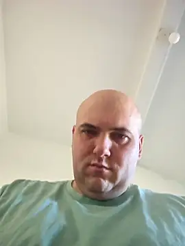 Snapshot of mario890605 chatting on 09-12-25, 08:25 mario890605 online show from 09-12-25, 08:25