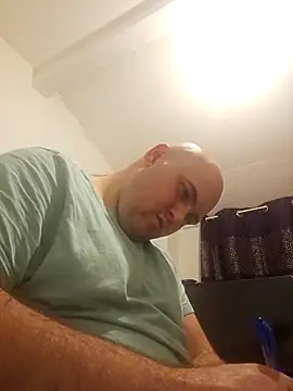 Snapshot of mario890605 chatting on 09-12-25, 10:43 mario890605 online show from 09-12-25, 10:43