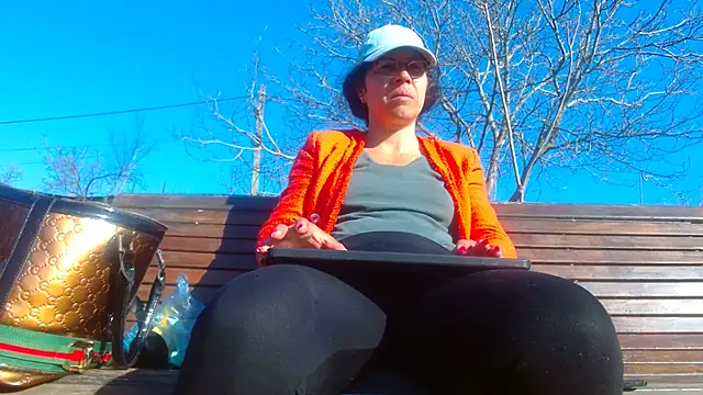 SquirtyMellissaLabia online show from 03-21-25, 06:49