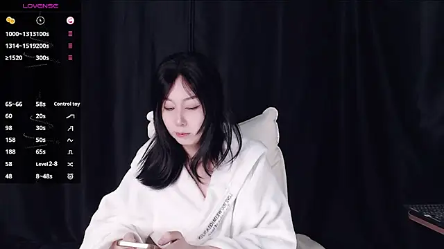 Snapshot of qianqian_ chatting on 03-22-26, 02:20 qianqian online show from 03-22-26, 02:20