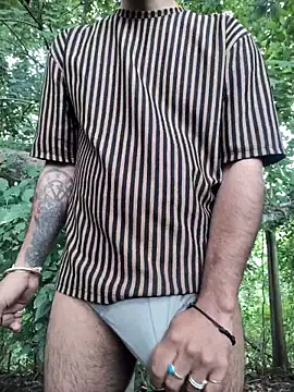 Snapshot of Rinku5553 chatting on 09-13-25, 04:23 Rinku5553 online show from 09-13-25, 04:23