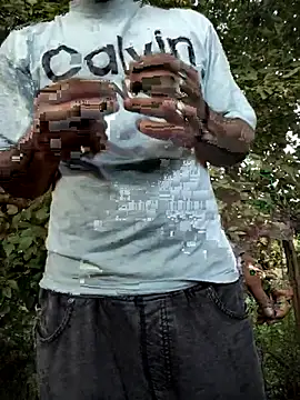 Snapshot of Rinku5553 chatting on 09-23-25, 02:14 Rinku5553 online show from 09-23-25, 02:14