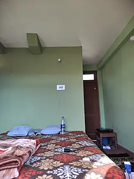 Snapshot of Rinku5553 chatting on 12-22-25, 06:54 Rinku5553 online show from 12-22-25, 06:54