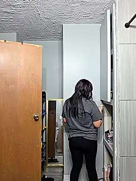 AriannaPena online show from 11-30-25, 12:03