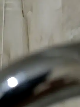 Snapshot of Siyahinci72 chatting on 09-24-25, 06:44 Siyahinci72 online show from 09-24-25, 06:44