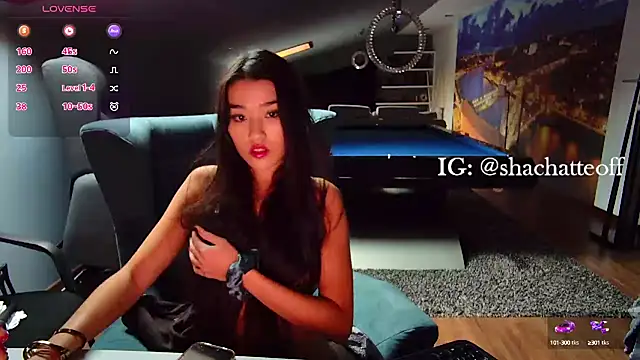 Snapshot of shachatteof chatting on 10-06-25, 08:34 shachatteof online show from 10-06-25, 08:34