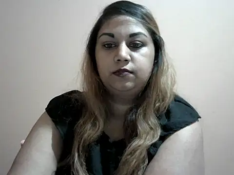 Snapshot of bellachow10 chatting on 11-09-25, 01:09 bellachow10 online show from 11-09-25, 01:09