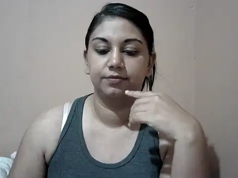 Snapshot of bellachow10 chatting on 02-07-26, 07:39 bellachow10 online show from 02-07-26, 07:39