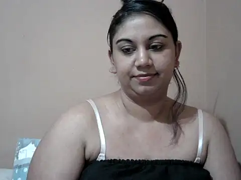 bellachow10 online show from 07-25-26, 04:15