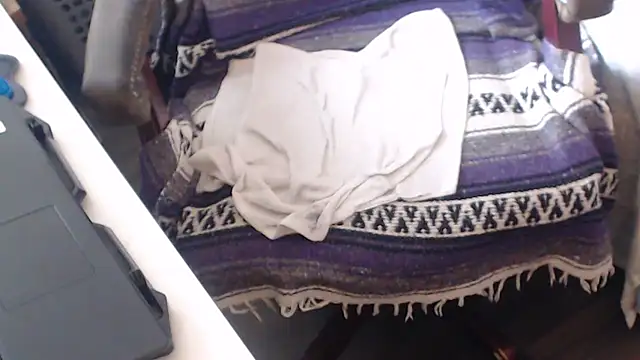 Snapshot of QueenDenizeAndTheCaptain chatting on 09-22-25, 04:31 QueenDenizeAndTheCaptain online show from 09-22-25, 04:31