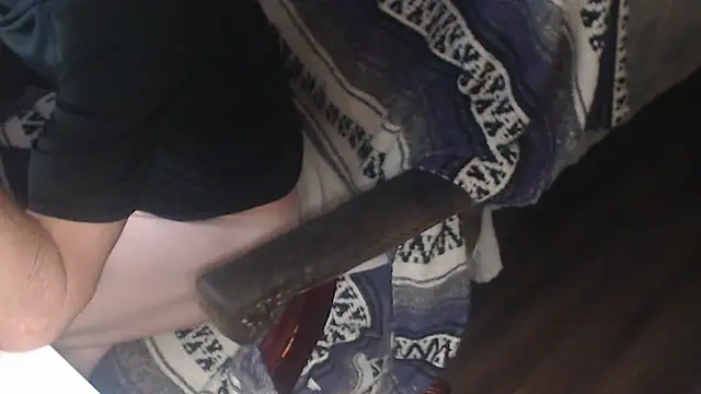 Snapshot of QueenDenizeAndTheCaptain chatting on 09-27-25, 05:23 QueenDenizeAndTheCaptain online show from 09-27-25, 05:23