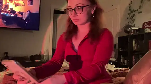 Snapshot of sweetandwet_daddy chatting on 03-20-25, 12:00 sweetandwet daddy online show from 03-20-25, 12:00