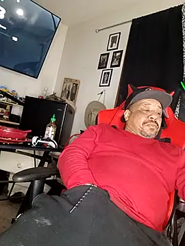 yellowwetfox online show from 03-01-25, 02:26