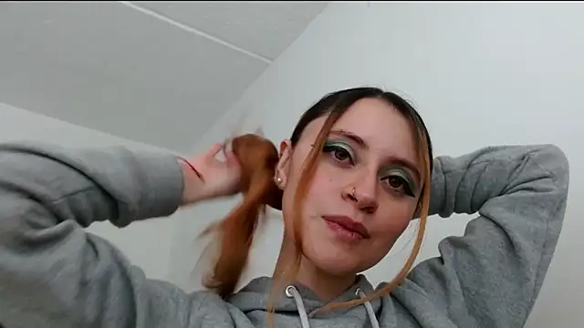 Juls winter  online show from 07-02-26, 07:09