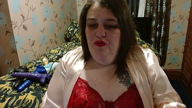 HouseWifeWhore Milf online show from 01-17-26, 11:08