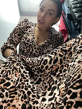 CrazzyChicks online show from 03-22-25, 06:22