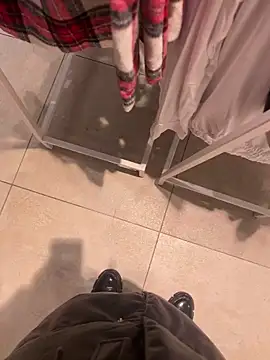 CrazzyChicks online show from 10-05-25, 07:07