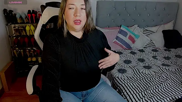 isabella rossse online show from 11-05-25, 12:49