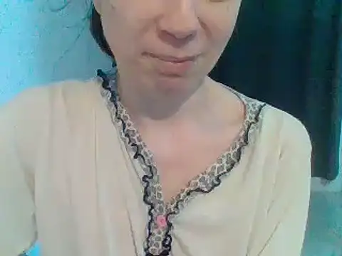 Snapshot of Moi_Lina chatting on 12-25-24, 09:11 Moi Lina online show from 12-25-24, 09:11