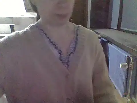 Snapshot of Moi_Lina chatting on 01-11-25, 11:56 Moi Lina online show from 01-11-25, 11:56