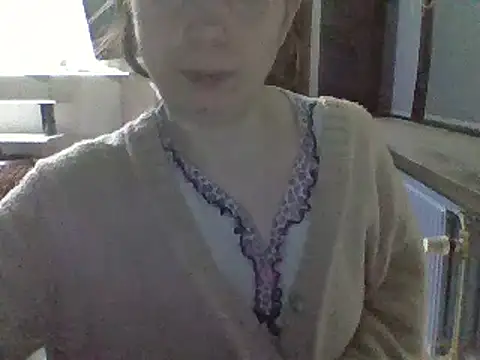 Snapshot of Moi_Lina chatting on 01-21-25, 11:45 Moi Lina online show from 01-21-25, 11:45