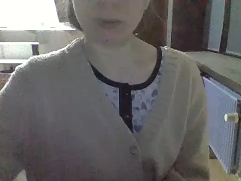 Snapshot of Moi_Lina chatting on 02-02-25, 01:45 Moi Lina online show from 02-02-25, 01:45