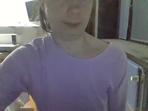 Snapshot of Moi_Lina chatting on 03-15-25, 11:50 Moi Lina online show from 03-15-25, 11:50