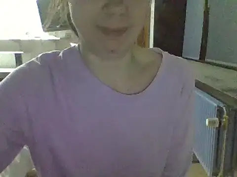 Snapshot of Moi_Lina chatting on 03-17-25, 08:51 Moi Lina online show from 03-17-25, 08:51