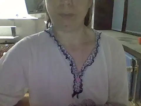 Snapshot of Moi_Lina chatting on 09-14-25, 09:58 Moi Lina online show from 09-14-25, 09:58