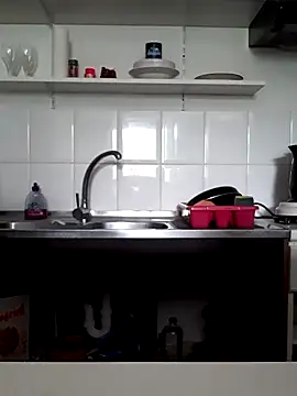 Snapshot of Moi_Lina chatting on 09-23-25, 11:35 Moi Lina online show from 09-23-25, 11:35