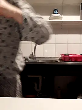 Snapshot of Moi_Lina chatting on 02-12-26, 05:19 Moi Lina online show from 02-12-26, 05:19