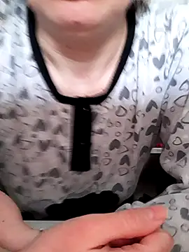 Snapshot of Moi_Lina chatting on 04-01-26, 01:23 Moi Lina online show from 04-01-26, 01:23