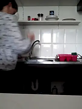 Snapshot of Moi_Lina chatting on 04-10-26, 01:38 Moi Lina online show from 04-10-26, 01:38