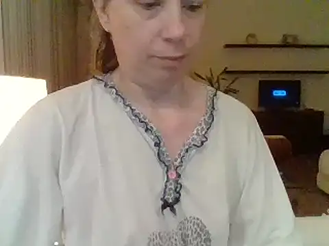 Moi Lina online show from 06-21-26, 11:40
