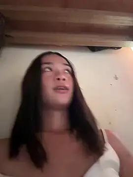 Snapshot of ShinningEthene chatting on 03-06-26, 04:20 ShinningEthene online show from 03-06-26, 04:20