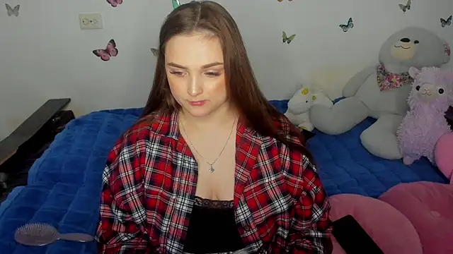 Snapshot of NataliEvans chatting on 01-15-26, 06:22 NataliEvans online show from 01-15-26, 06:22