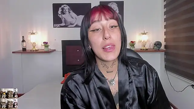 Snapshot of Mariana_Joness chatting on 12-06-24, 08:26 Mariana Joness online show from 12-06-24, 08:26