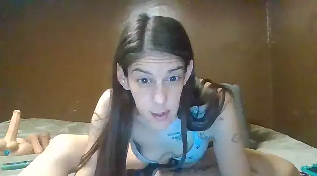 Snapshot of Heavenskyyee chatting on 02-13-25, 06:30 Heavenskyyee online show from 02-13-25, 06:30